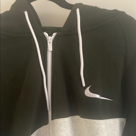 Nike Men's green and Gray Sweater - Picture 2 of 4